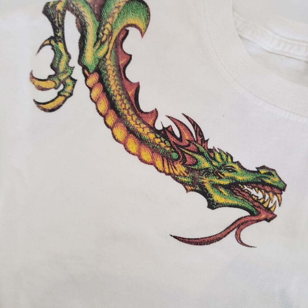 Vintage Guess Men Unisex SIZE XL White Short Sleeve Dragon Print Shirt FLAW USA - Picture 2 of 10